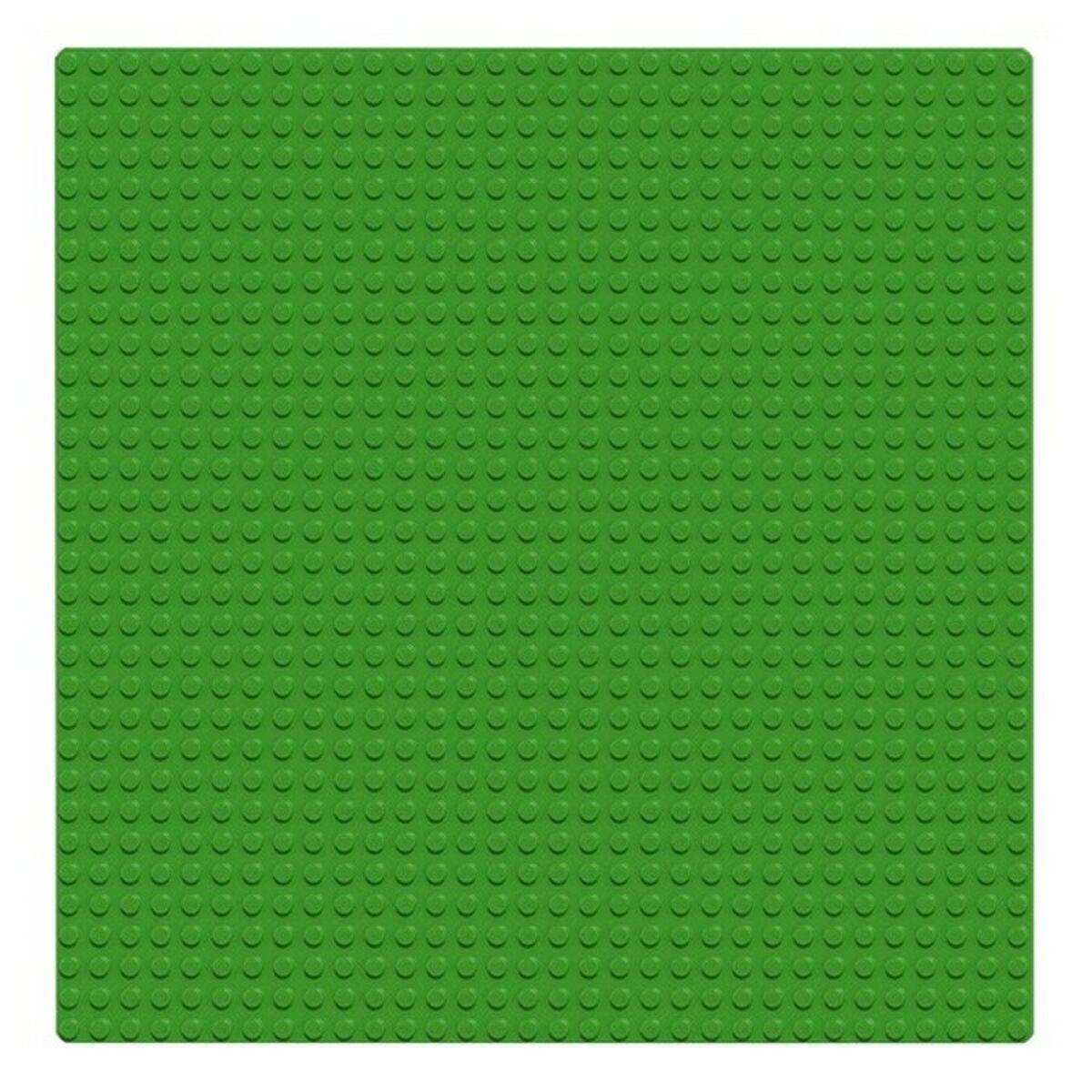 Green building block baseplate on a white background