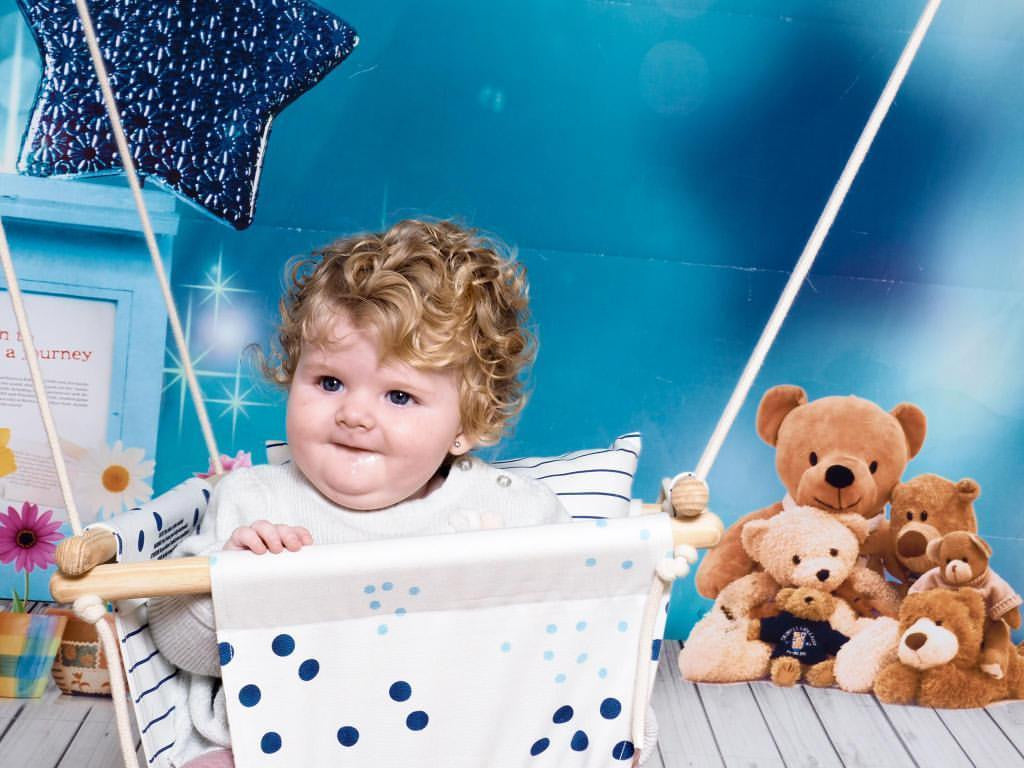 Premium Baby Swing – Blue Dots